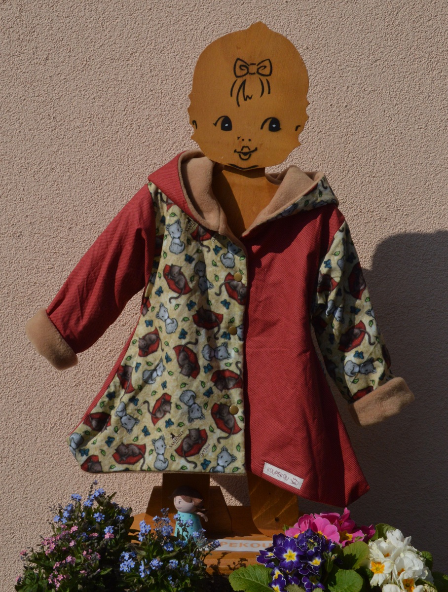 Photo du manteau KETMIE avec le tissu chat renard