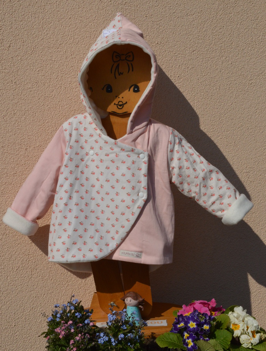Photo de la veste pour enfants KORRIGAN avec le tissu fleur saumon
