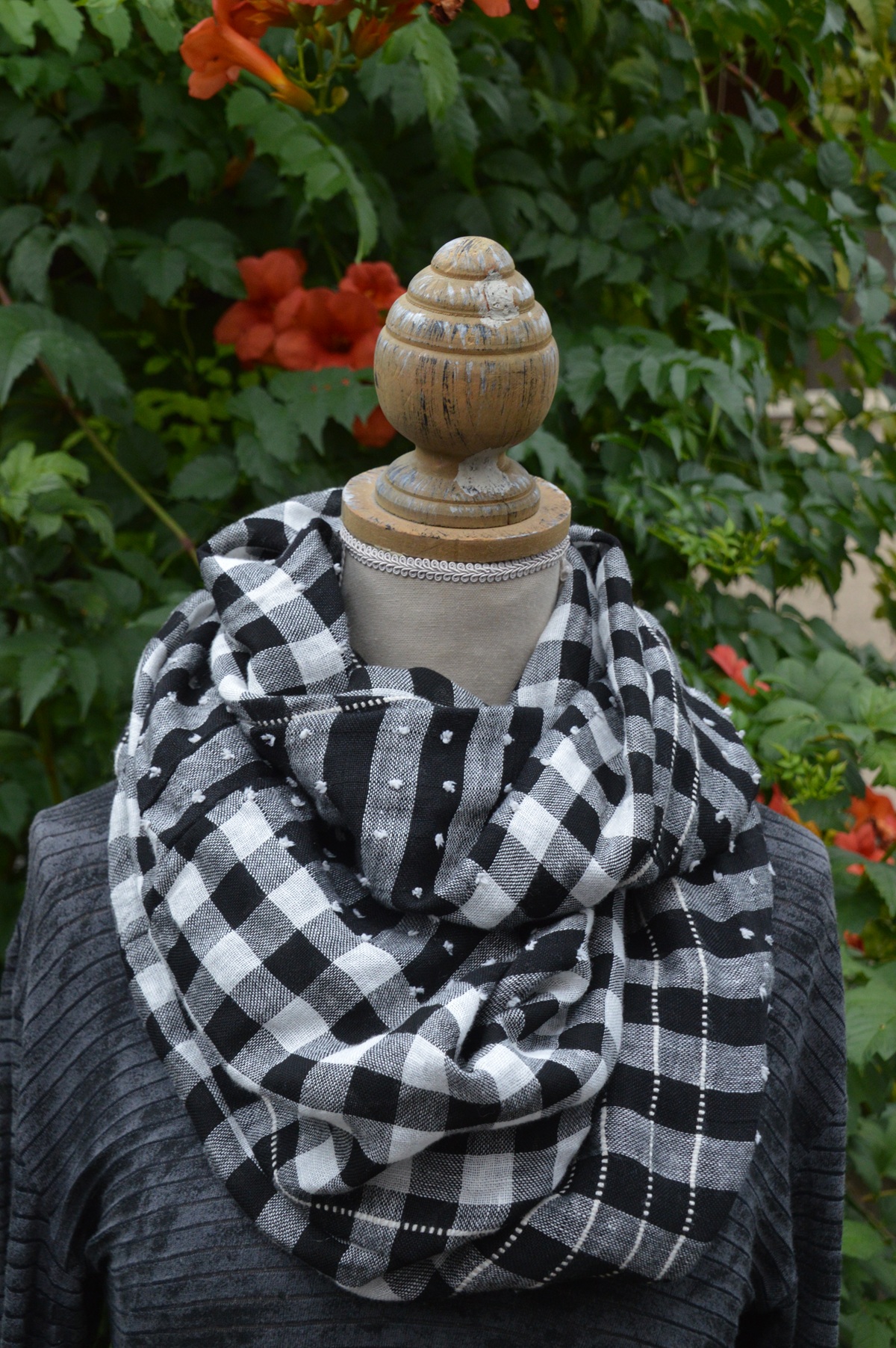 Étole KOU damier noir blanc
