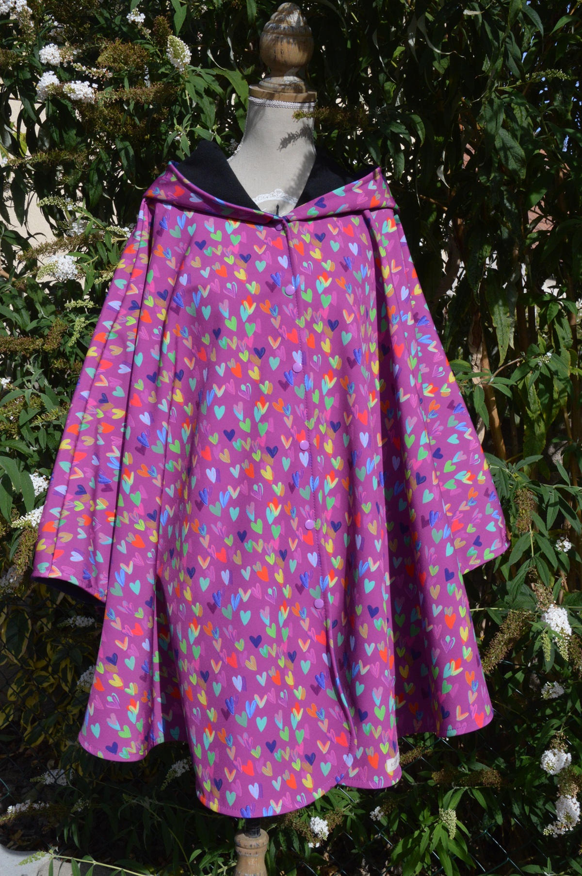 Cape adulte KAYAK cœurs multicolores